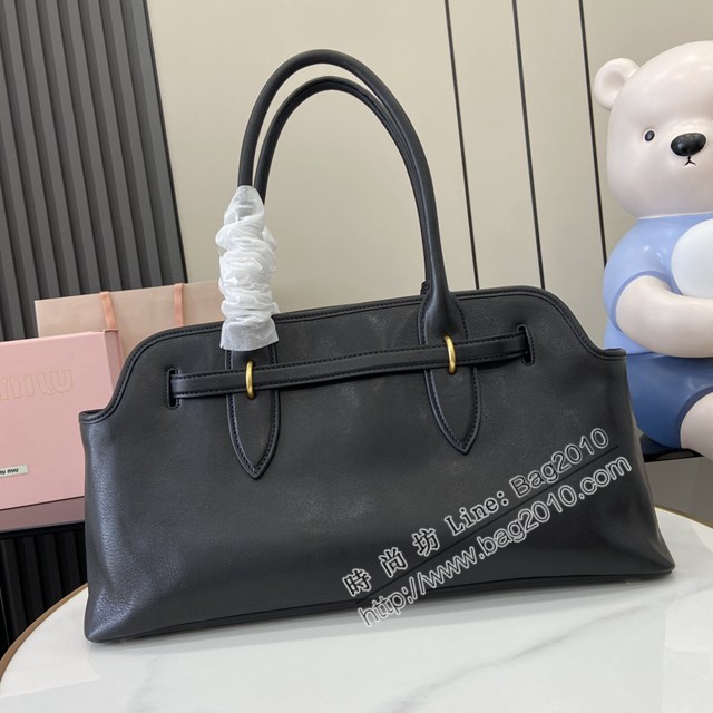 miumiu繆繆專櫃最新款羊皮手提包大號休閒女包 jh2570型號：5BG310